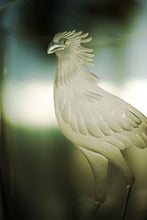 Lade das Bild in den Galerie-Viewer, BIRDS Becher 104 mm / 4.1 in. klares Glas, Gravurbild Sekretär
